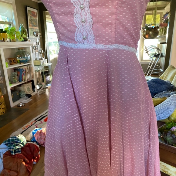 Vintage Gunne Sax blush w/ lace halter maxi dress - Picture 11 of 16